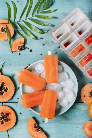 Selbstgemachte Papaya-Eislutscher, lizenzfreies Stockfoto