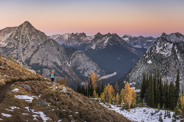 Hiker on cascade mountain range, Diablo, Washington, USA - CUF05189