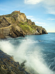 Spain, Biscay, Basque Country, Euskadi, San Juan de Gaztelugatxe, breaking wave - LAF02036