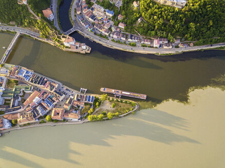 Deutschland, Bayern, Passau, Zusammenfluss der drei Flüsse Donau, Inn und Ilz - JUNF01036