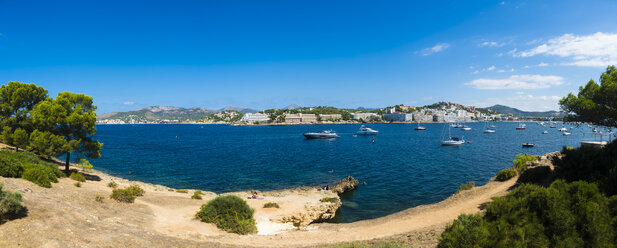 Spain, Balearic Islands, Mallorca, Panoramic view of bay of Santa Ponca - AMF05742