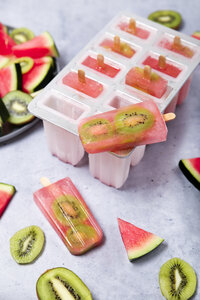 Selbstgemachte Wassermelonen-Kiwi-Eislutscher - RTBF01280