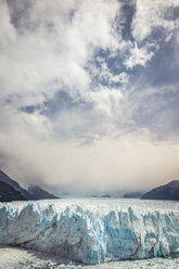 Gewitterwolken über dem Perito-Moreno-Gletscher, Los Glaciares-Nationalpark, Patagonien, Chile - CUF08019