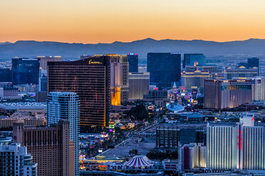 The Strip at night, Las Vegas, Nevada, USA - CUF08895