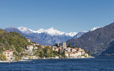 Village on Lake Como, Lombardia, Italy - CUF11244