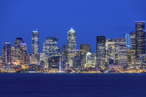 USA, Washington State, Seattle, Skyline at blue hour stock photo