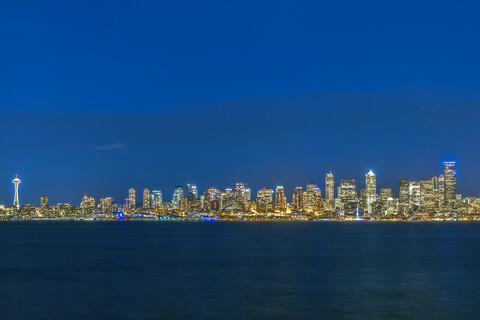 USA, Washington State, Seattle, Skyline at blue hour stock photo