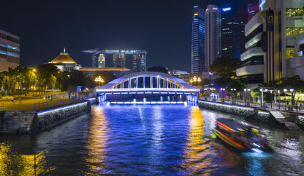 Singapore river and bridge at night, Singapore, South East Asia - CUF11610