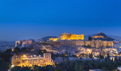 Die Akropolis bei Nacht beleuchtet, Athen, Attiki, Griechenland, Europa - CUF12659