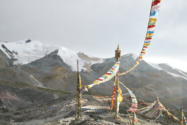 Gebetsfahnen, Berg Zheduo, Kangding, Sichuan, China - CUF13133