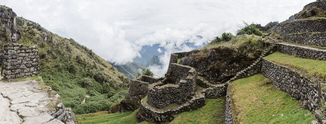 Trockenmauer auf dem Inkapfad, Inka, Huanuco, Peru, Südamerika - ISF03066