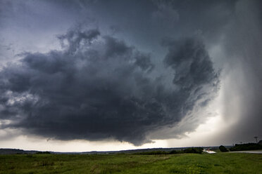 Rotating thunderstorm over rural area, Waynoka, Oklahoma, United States, North America - ISF04269