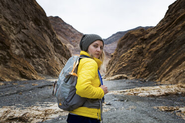 Wanderer im Death Valley National Park, Kalifornien, USA - ISF04443