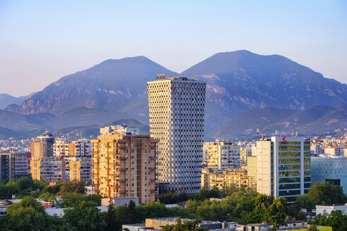 Albanien, Tirana, Stadtzentrum mit TID-Turm - SIEF07767