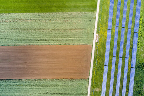 Germany, Baden-Wuerttemberg, Schurwald, solar plant - STSF01574