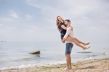 Couple on beach, Odessa, Ukraine - ISF04712