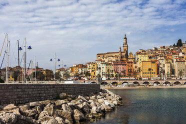 Frankreich, Provence-Alpes-Côte d'Azur, Menton, Altstadt - ABOF00357