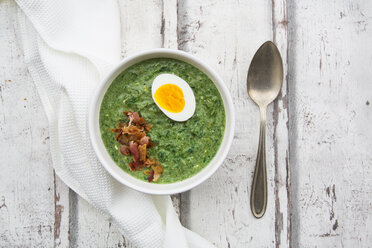 Spinach soup with egg and bacon - LVF06998