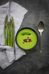 Grüne Spargelsuppe mit Granatapfelkernen und Basilikum - LVF07005