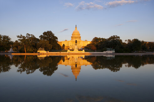 United States Capitol at dusk, Washington, USA - CUF19742