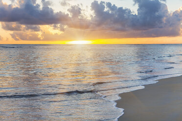 Seascape with sunrays at sunset, Dominican Republic, The Caribbean - CUF19756