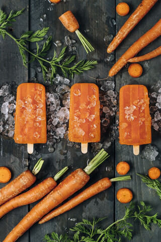 Karotteneis-Popsicles, lizenzfreies Stockfoto