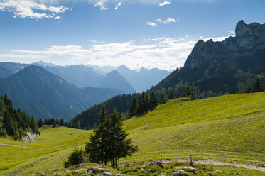 Austria, Tyrol, Maurach, Rofan Mountains - UMF00824