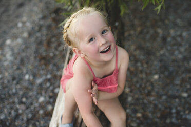 Portrait of cute girl at Lake Ontario, Oshawa, Canada - CUF20920