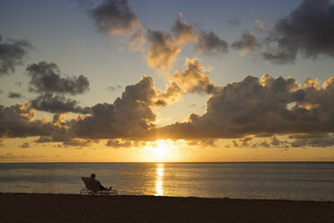 Sonnenuntergang am Strand von Miami, Florida, USA - CUF21279