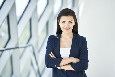 Portrait of smiling businesswoman - BSZF00516