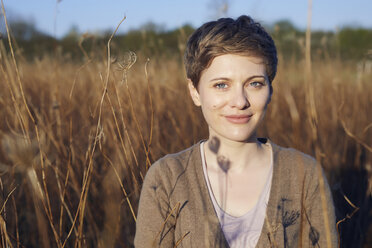 Portrait of relaxed woman in nature - PNEF00642