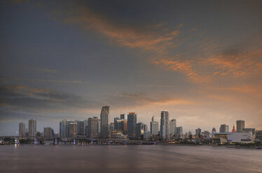 Skyline von Miami bei Sonnenuntergang, Florida, USA - CUF22697