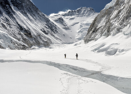 Nepal, Solo Khumbu, Everest, Sagamartha-Nationalpark, Bergsteiger im Western Cwm - ALRF01233