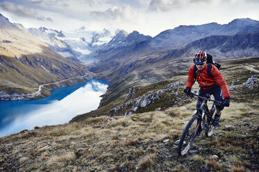 Mountainbiker, Wallis, Schweiz - CUF23913