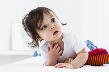 Baby boy playing on floor - CUF24557