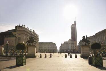 Piazza Castello, Madama Palace, ältester Wolkenkratzer, Turin, Piemont, Italien - CUF25556