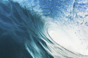 Barreling wave, close-up - CUF25583