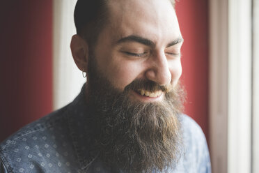 Portrait of young bearded man - CUF25613