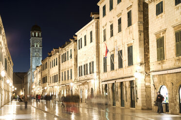 Der Stradun, die Hauptstraße in der Altstadt bei Nacht, Dubrovnik, Kroatien - CUF26257