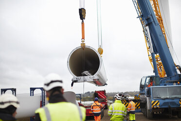 Engineers working on wind turbine - CUF28485