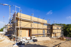 Deutschland, Esslingen-Zell, Baustelle für Null-Energie-Gebäude - WDF04679