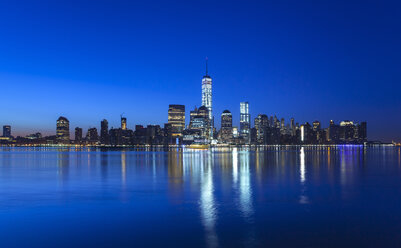 Manhattan financial district skyline and One World Trade Centre at night, New York, USA - CUF30261