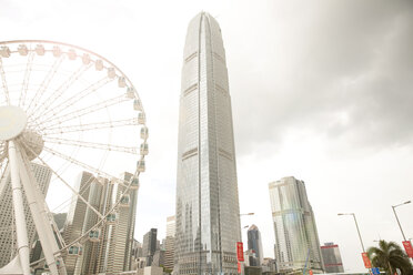 Aussichtsrad und zentrale Skyline, Hongkong, China - CUF30460