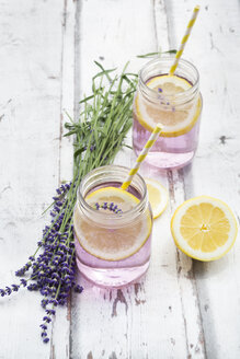 Selbstgemachte Lavendel-Limonade mit Zitrone - LVF07089