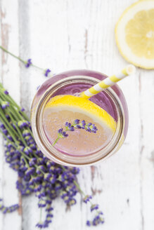 Selbstgemachte Lavendel-Limonade mit Zitrone - LVF07090