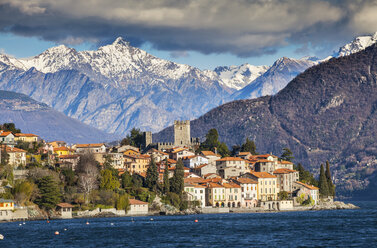 Blick auf die Berge und den Comer See, Italien - CUF31361