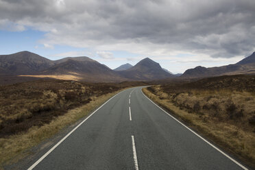 Road leading through Cuillin mountains, Sligachan, Isle of Skye, Scotland - ISF09863