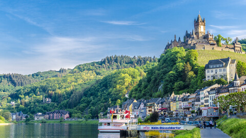 Deutschland, Rheinland-Pfalz, Cochem, Burg Cochem im Moseltal, lizenzfreies Stockfoto