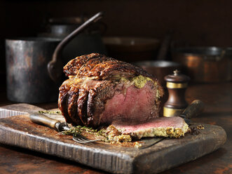 Beef with Horseradish Butter - ISF11129