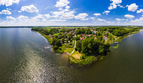 Deutschland, Mecklenburg-Vorpommern, Mecklenburgische Seenplatte, Luftbild von Torgelow am See, Torgelower See, lizenzfreies Stockfoto